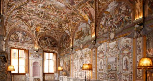 God Save The Wine: start of the third season of wine at Palazzo Capponi, Florence