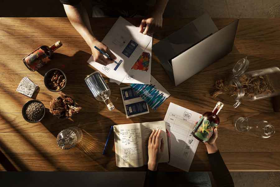 "We really are the madmen who believe they can transform the spirit world." Stay foolish by Steve Jobs applied to one of the most traditional economic sectors in our country.